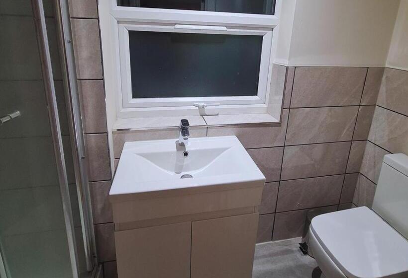 Номер Стандарт, Furley Road London Guest House