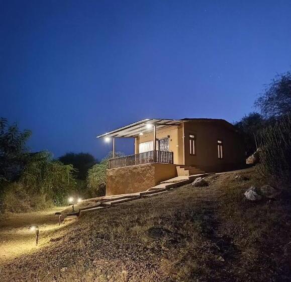 Номер Стандарт Вид на Озеро, Jawai Legacy Shambhala
