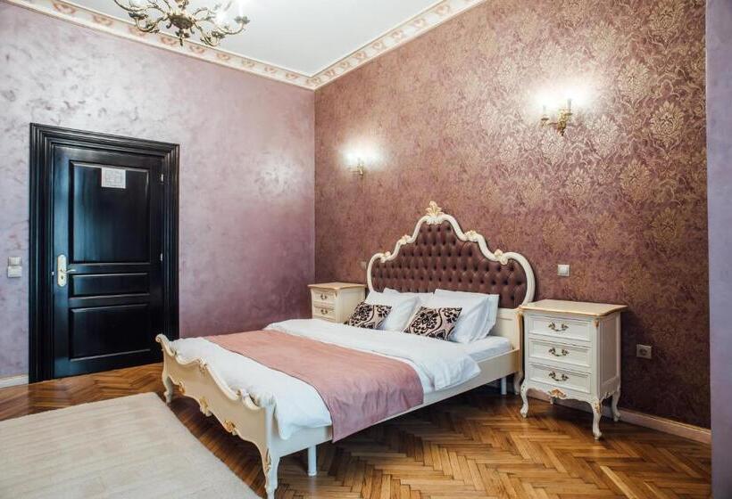 اتاق لوکس, Veritas Boutique Vila