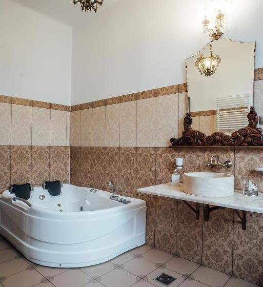 اتاق لوکس, Veritas Boutique Vila