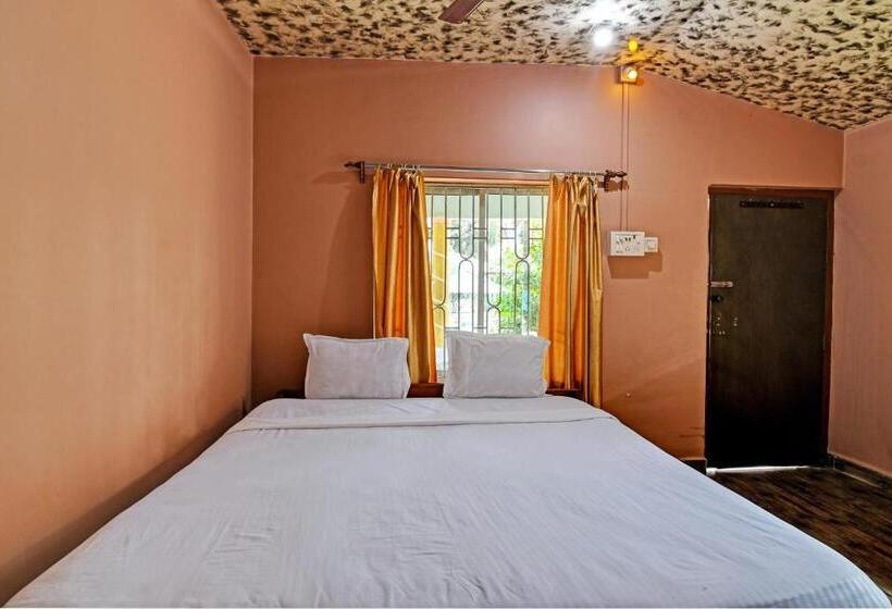 Трехместный Номер Классика, Oyo Sova Hotel & Resort