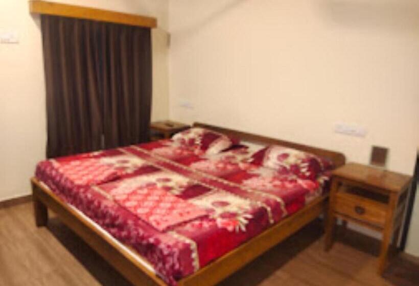 Номер Стандарт, Tarangan Resort Chiplun