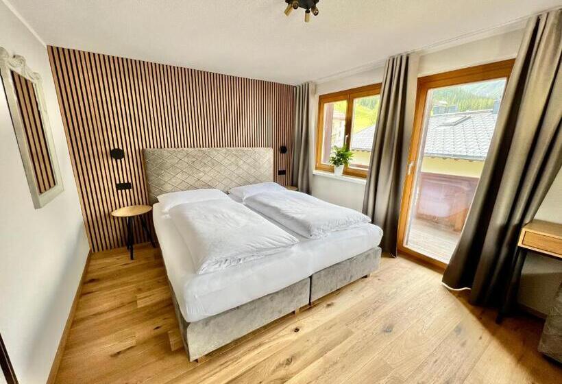 Номер Комфорт, Haus Schrofenstein