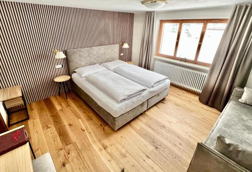 Трехместный Номер Комфорт, Haus Schrofenstein