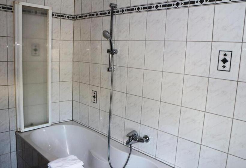 Апартаменты 2 Спальни с Балконом, Pension Wachau