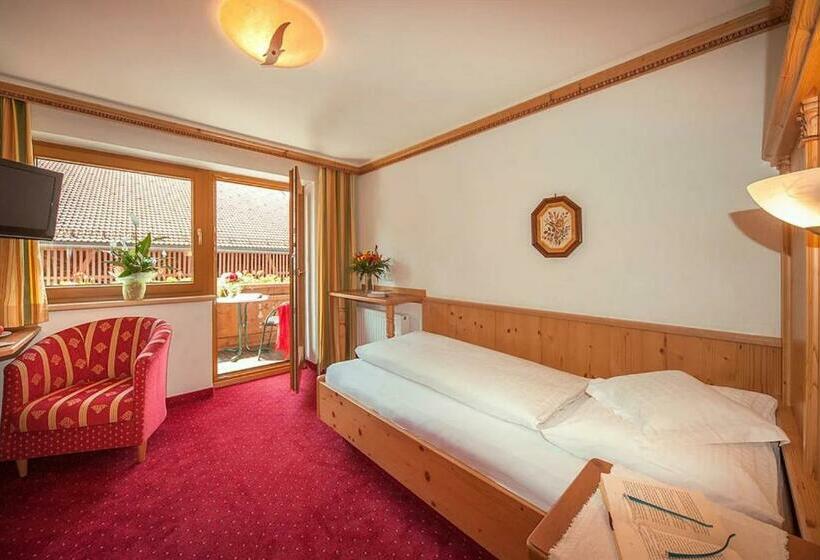 اتاق استاندارد یک تخته با بالکن, Landhotel Denggerhof