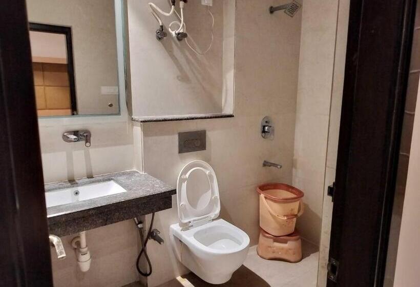 トリプルクラシックルーム, Fabhotel Jp Villa