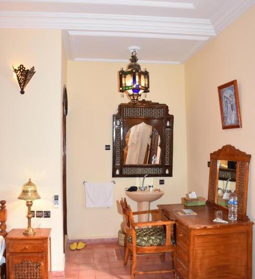 اتاق استاندارد سه تخته با چشم‌انداز باغ, Riad Le Petit Jardin