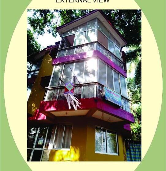 Семейный Номер, Haldankar Guest House