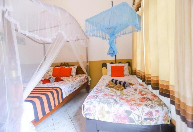 اتاق استاندارد سه نفره, The Green Heaven Resort