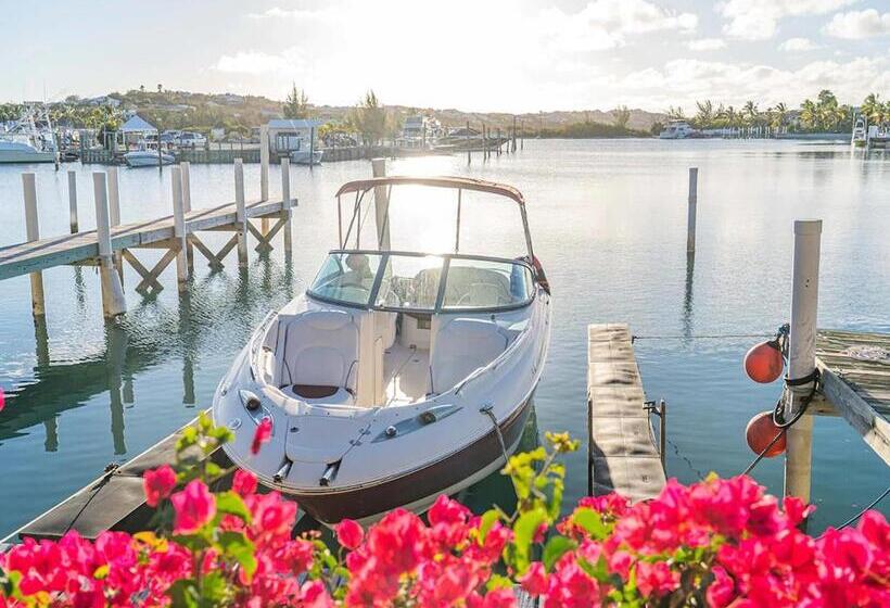 1 Bedroom Penthouse Apartment, The Yacht Club Penthouse C14