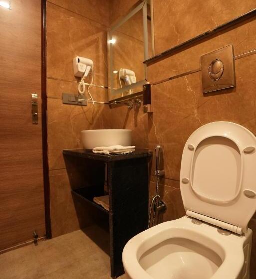 اتاق سوپریور با تخت بزرگ, Elite Hotel Lime Stay Greater Noida