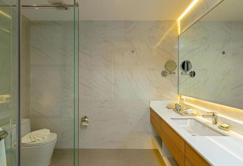 Номер Премиум, Wyndham Garden Naithon Phuket