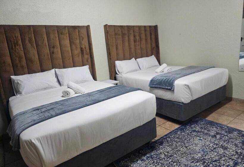 디럭스 룸, Yello Guest House Graskop
