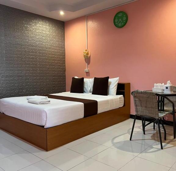 Quarto Estandar, คลิ๊กรีสอร์ท