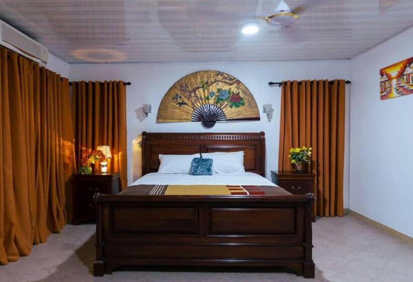 Номер Стандарт, Ampric Guest House And Lounge