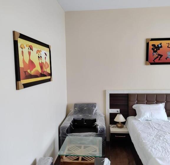 Президентский Люкс, Ashodev Residency