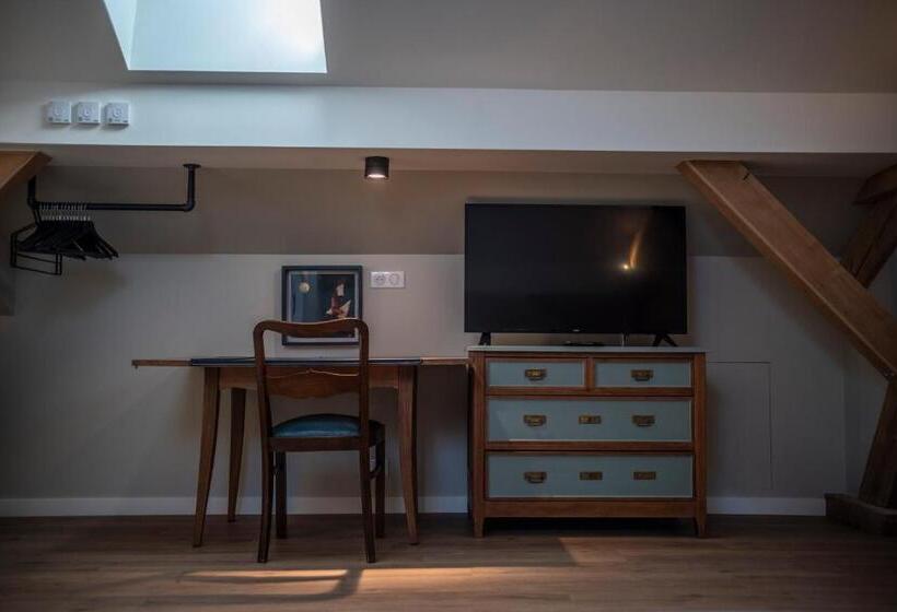 Семейный Номер Superior, Hôtel Du Domaine Saint Loup