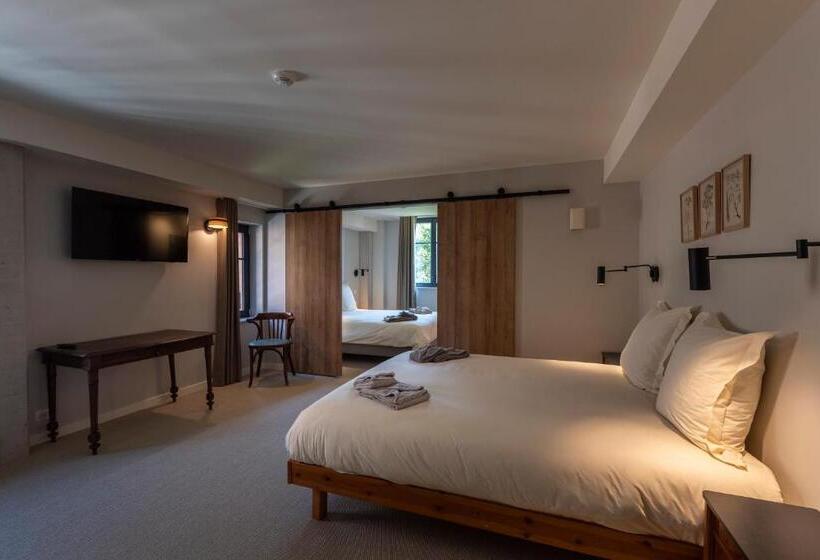 Семейный Номер Superior, Hôtel Du Domaine Saint Loup