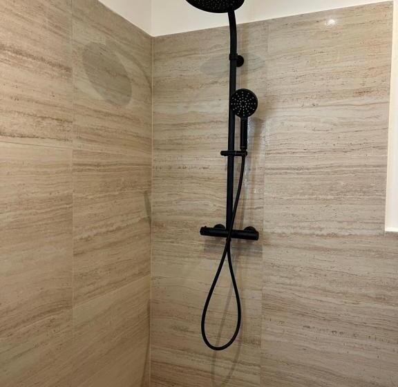 Апартаменты 1 Спальня с Балконом, Apartmány Malé Náměstí, Broumov