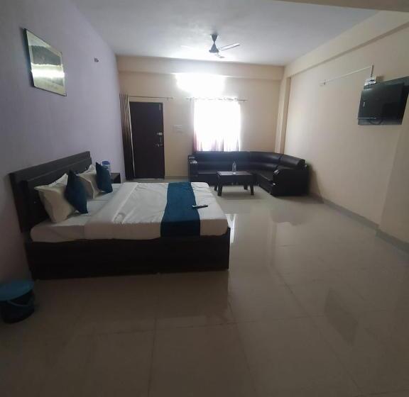 Номер Deluxe, O Girdharwal Resort