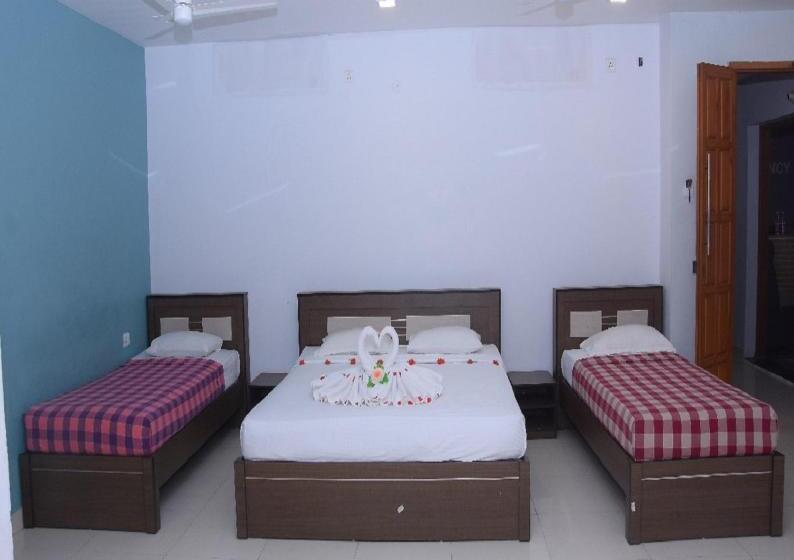 Люкс, Mangalam Residency