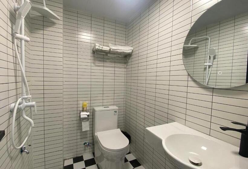 Семейный Номер Deluxe, Pomelo Hostel Xingping