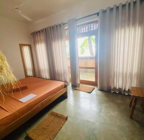 带大床的标准间, Amaroo Hikkaduwa