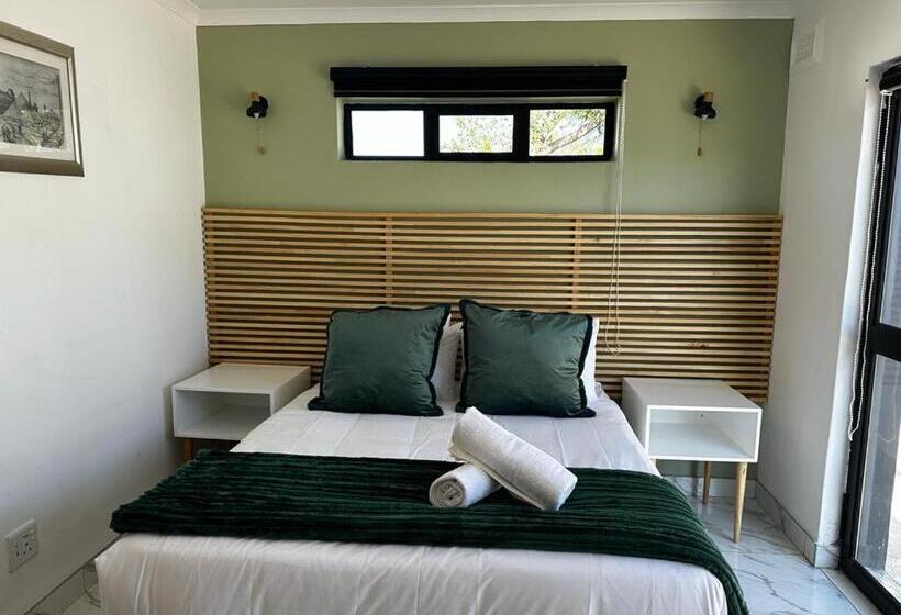 Номер Deluxe, Zuri Place