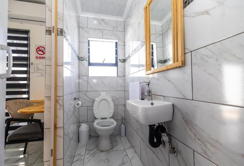 Номер Deluxe, Zuri Place