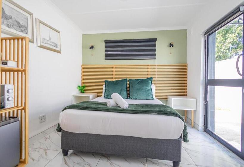 Номер Deluxe, Zuri Place