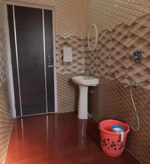 Апартаменты 3 Спальни, The Transit Stay Guwati