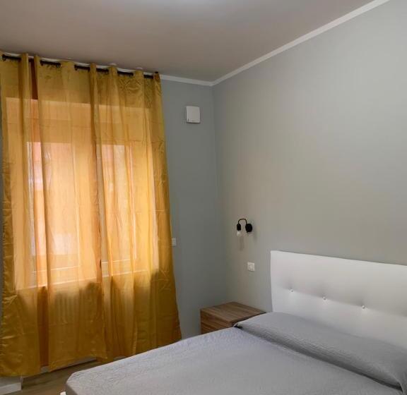 スタンダードルーム, Gramsci 2 Rooms