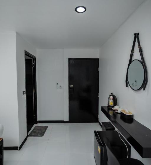 Номер Стандарт с Балконом, The Bright House, Koh Phi Phi