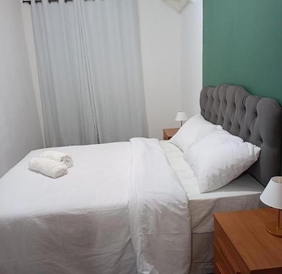 스위트, é Hostel