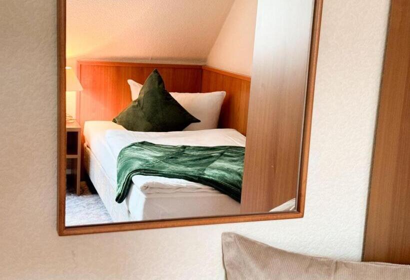 スタンダードシングルルーム, Harzhotel Grünett