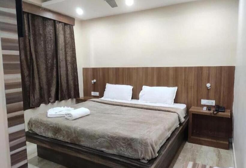Номер Стандарт Вид на Горы, Mcleodganj Inn Yogi