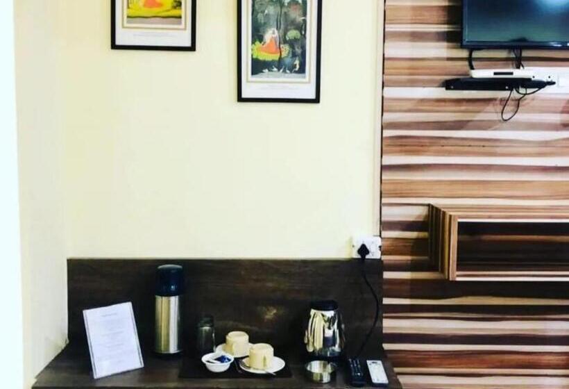 Номер Стандарт Вид на Горы, Mcleodganj Inn Yogi