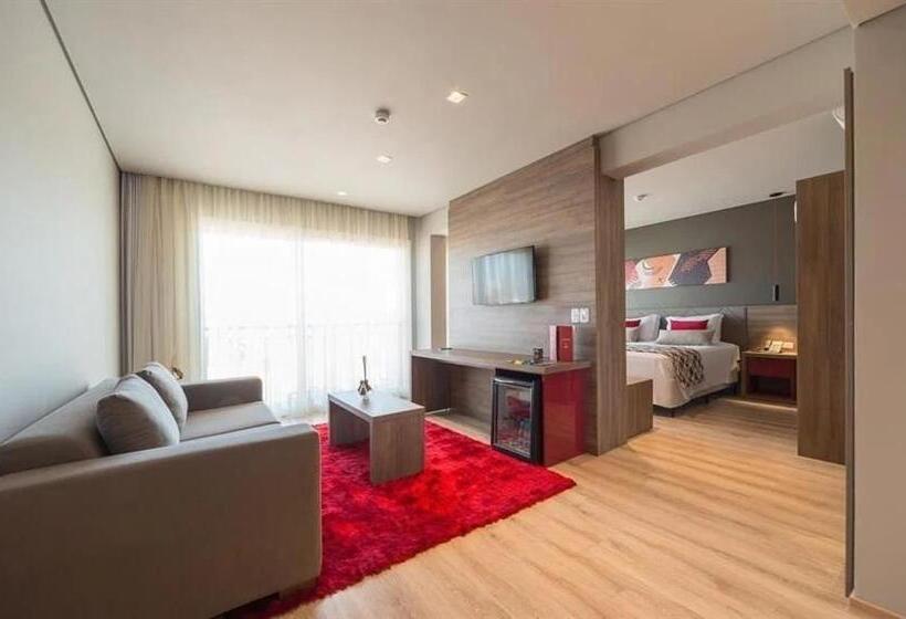 اتاق کلاسیک چهارنفره, Quarto Hotel Laghetto Stilo Borges