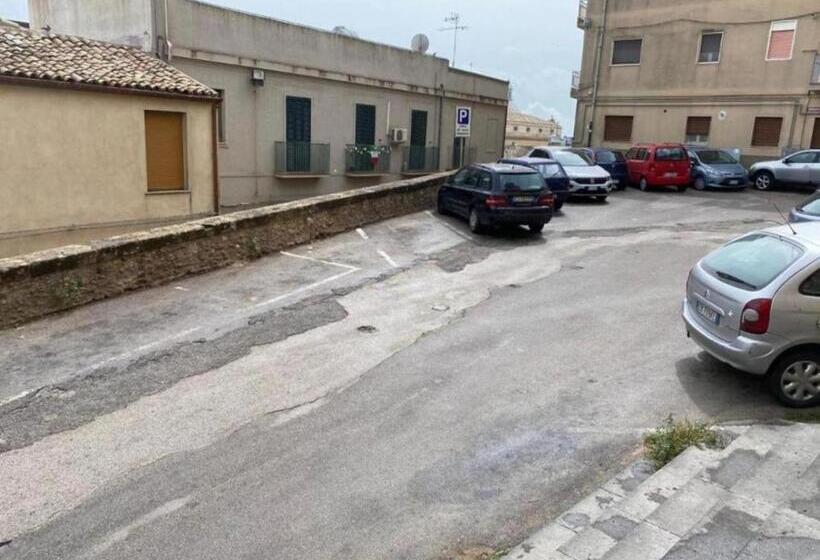 Номер Стандарт, Room In B&b   The Staircase   Caltagirone