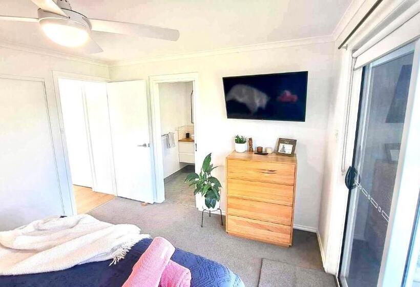 스탠다드 룸 킹사이즈 침대, Rr Guest Rooms