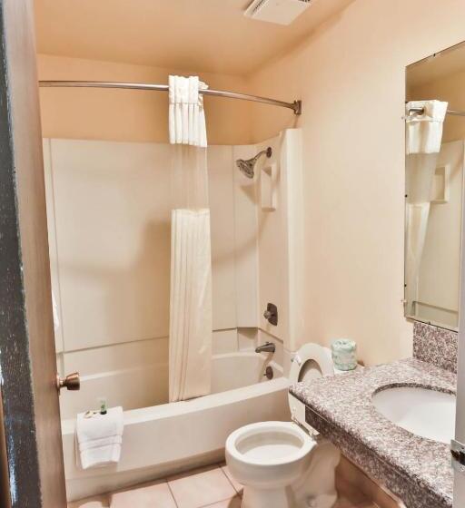 Стандартный Номер Кровать Кинг, Country Inn Beaver Utah