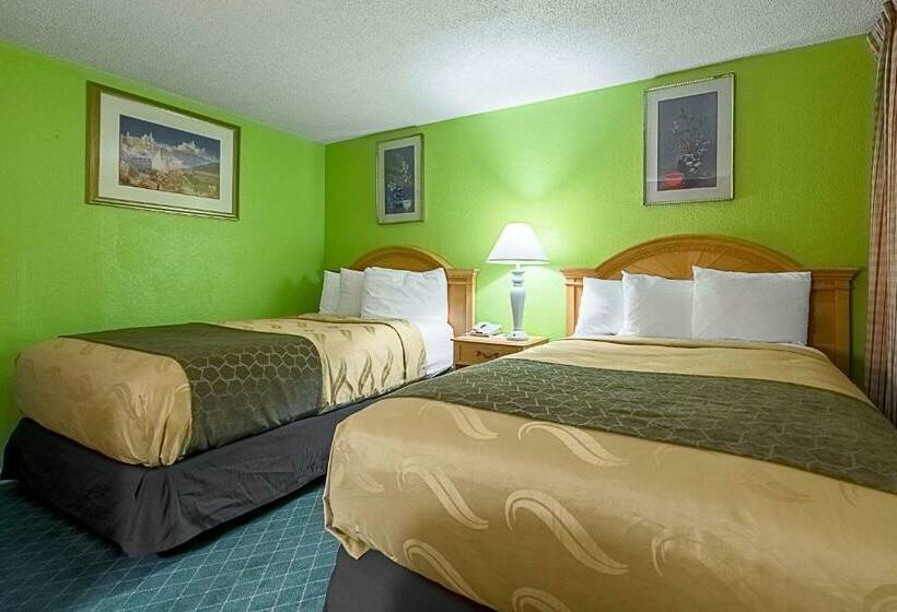 غرفه قياسيه سريرين مزدوجين, Highway Inn