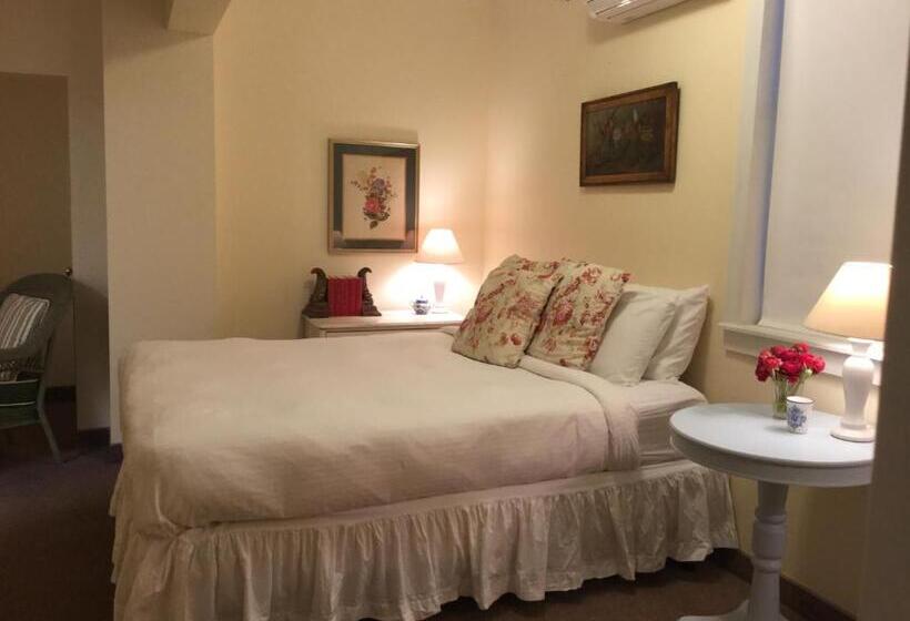 Номер Deluxe, The Beach Rose Inn