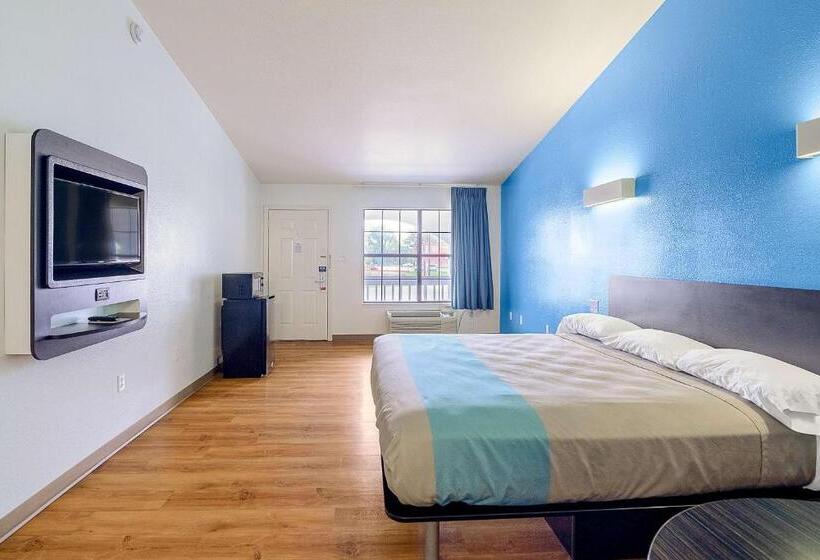 Номер Deluxe Кровать Кинг, Motel 6 Canton, Tx