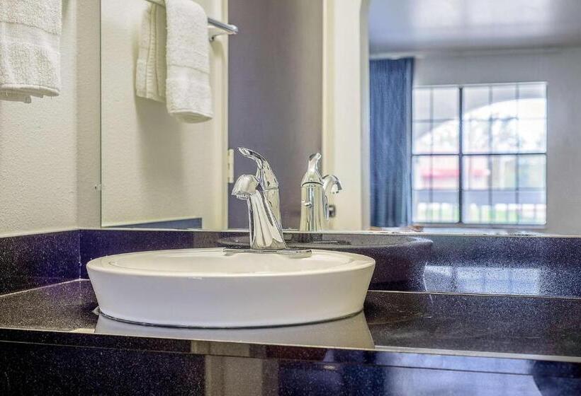 Номер Deluxe, Motel 6 Canton, Tx
