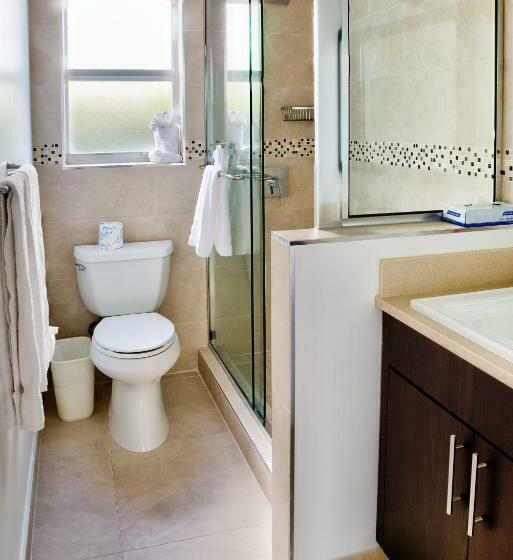 스탠다드 스튜디오, Prestige Hotel Vero Beach