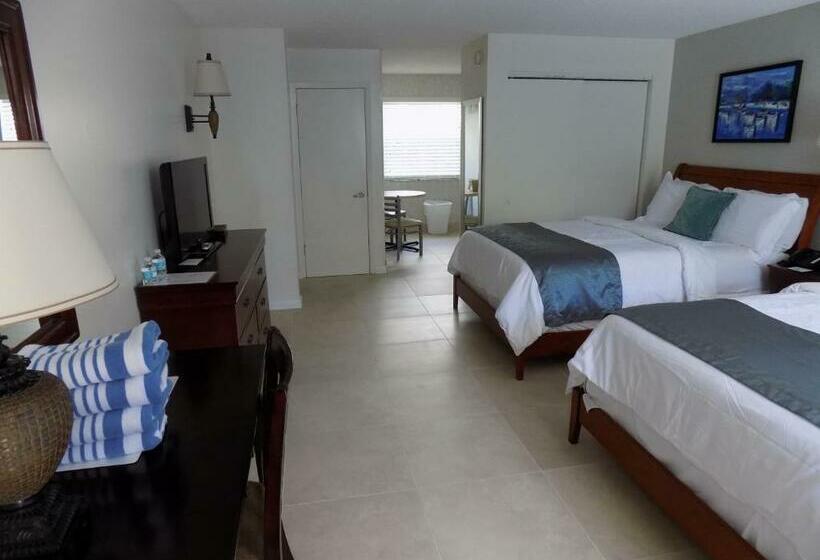 스탠다드 스튜디오, Prestige Hotel Vero Beach