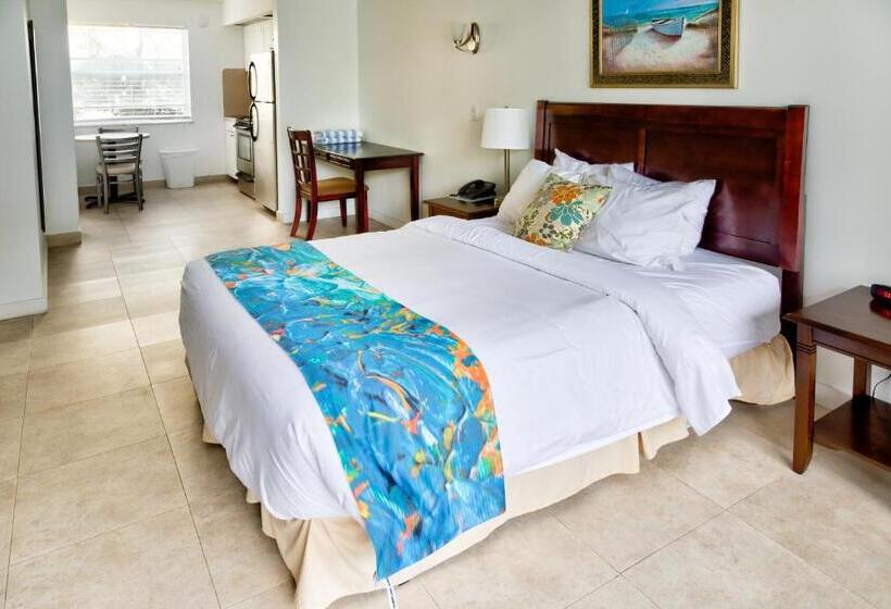 스탠다드 스튜디오, Prestige Hotel Vero Beach