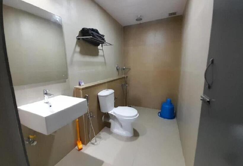Номер Стандарт Вид на Море, Grey Stone Shelter